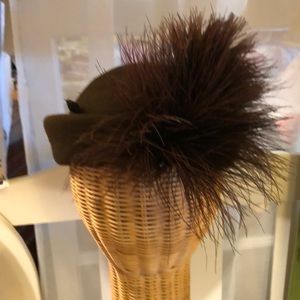 Vintage women’s Seabrook New York felt hat